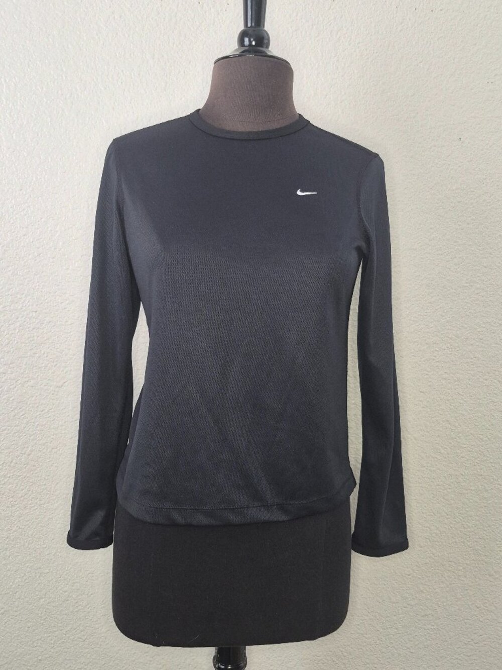 Nike Dri Fit Shirt Womens Small S Black Long Sleeve Crewneck Pullover EUC